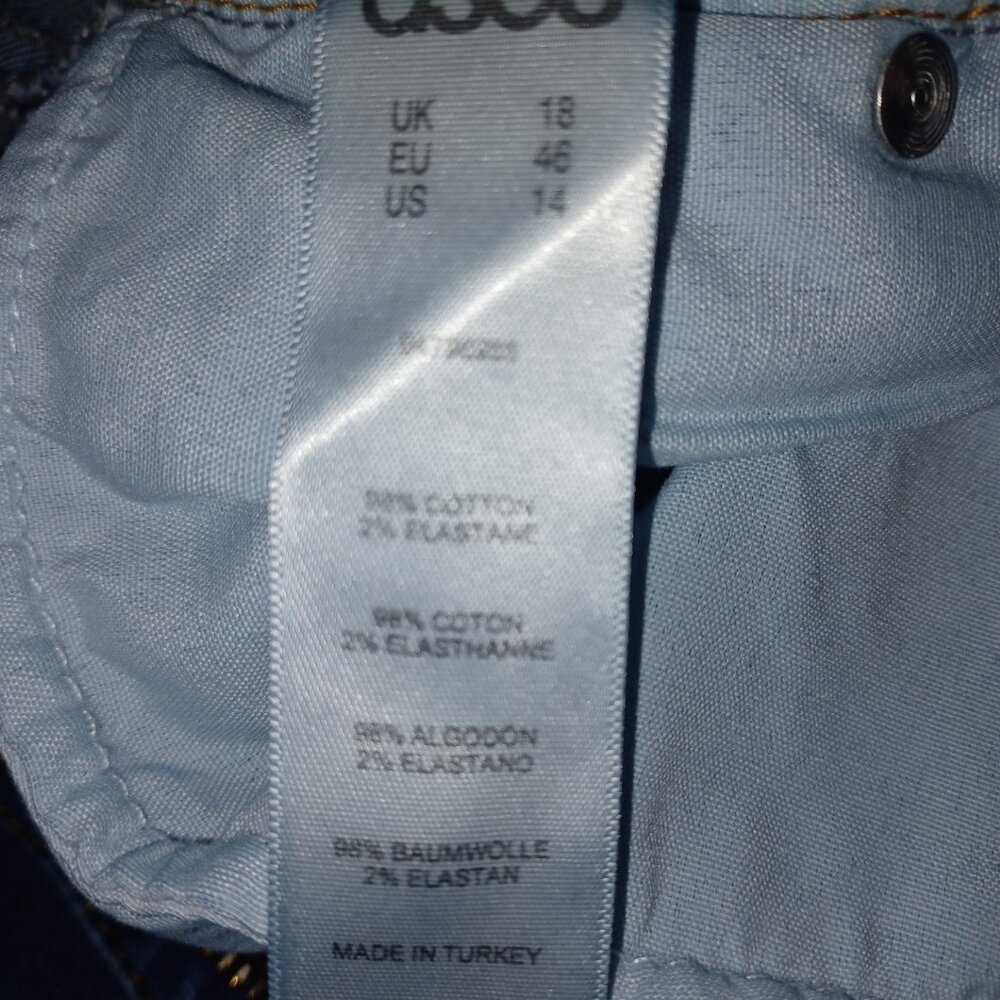 jeans - Picture 3 of 3